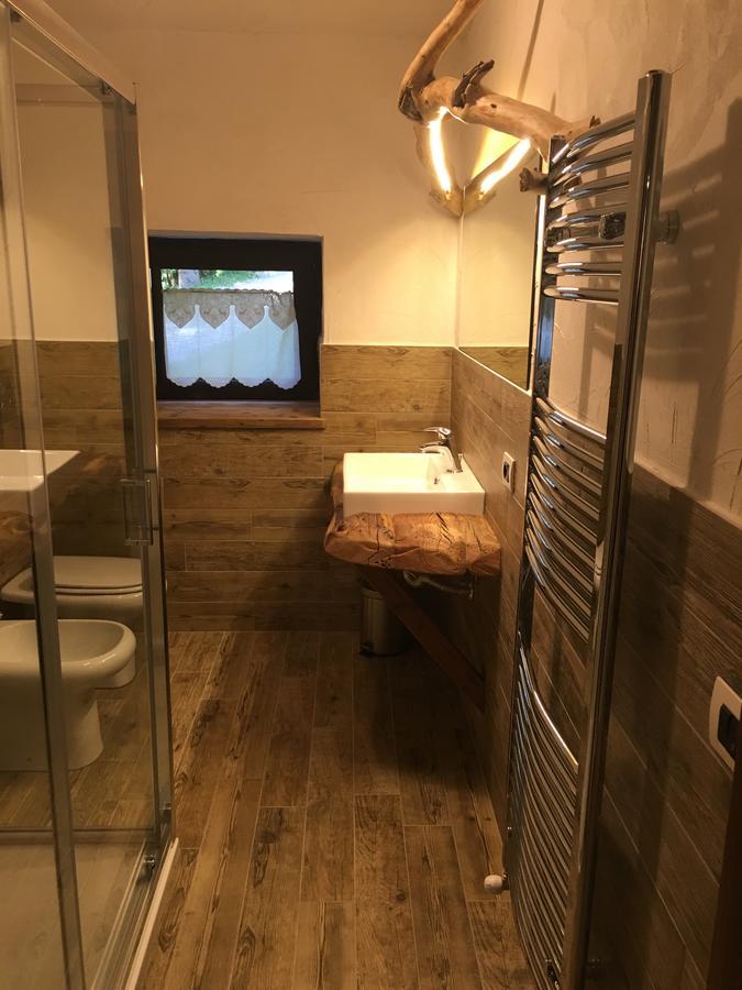 B/B La Locanda Delle Pulci Mezzana  Exteriör bild
