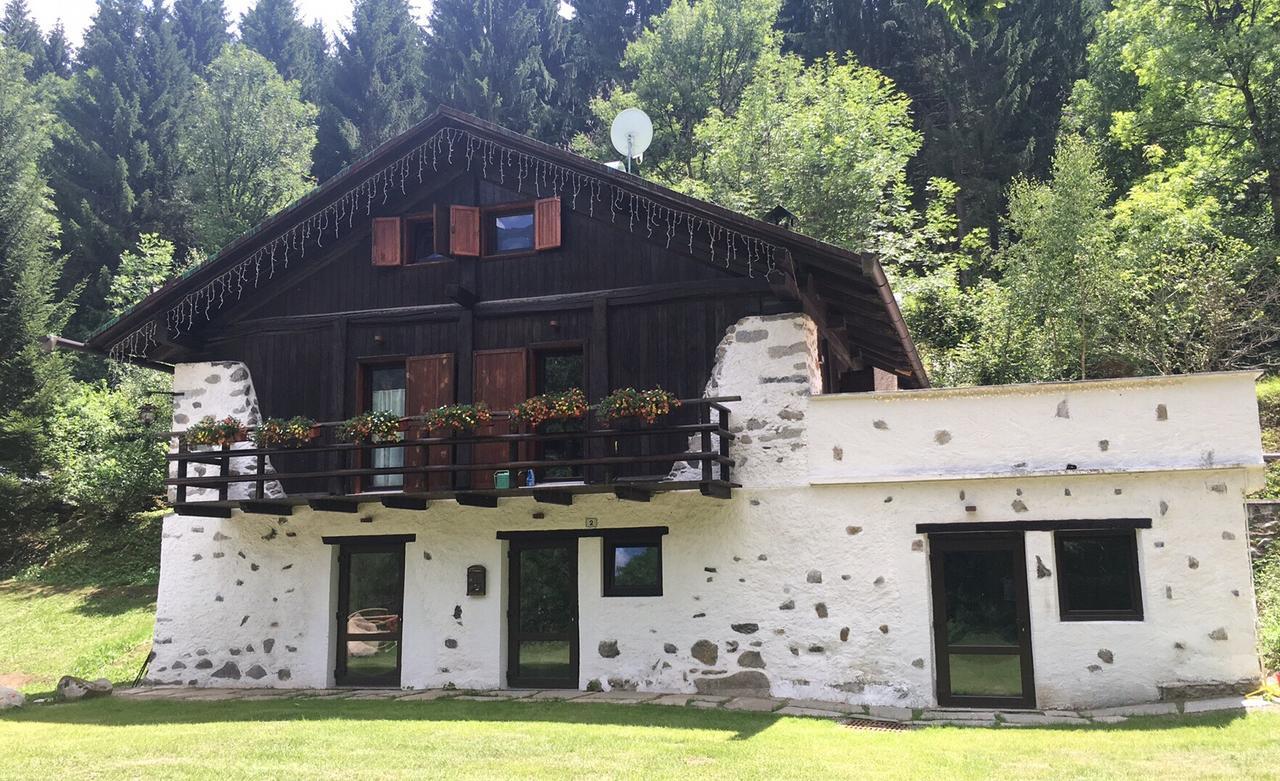 B/B La Locanda Delle Pulci Mezzana  Exteriör bild