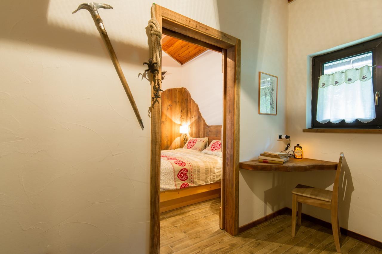 B/B La Locanda Delle Pulci Mezzana  Exteriör bild